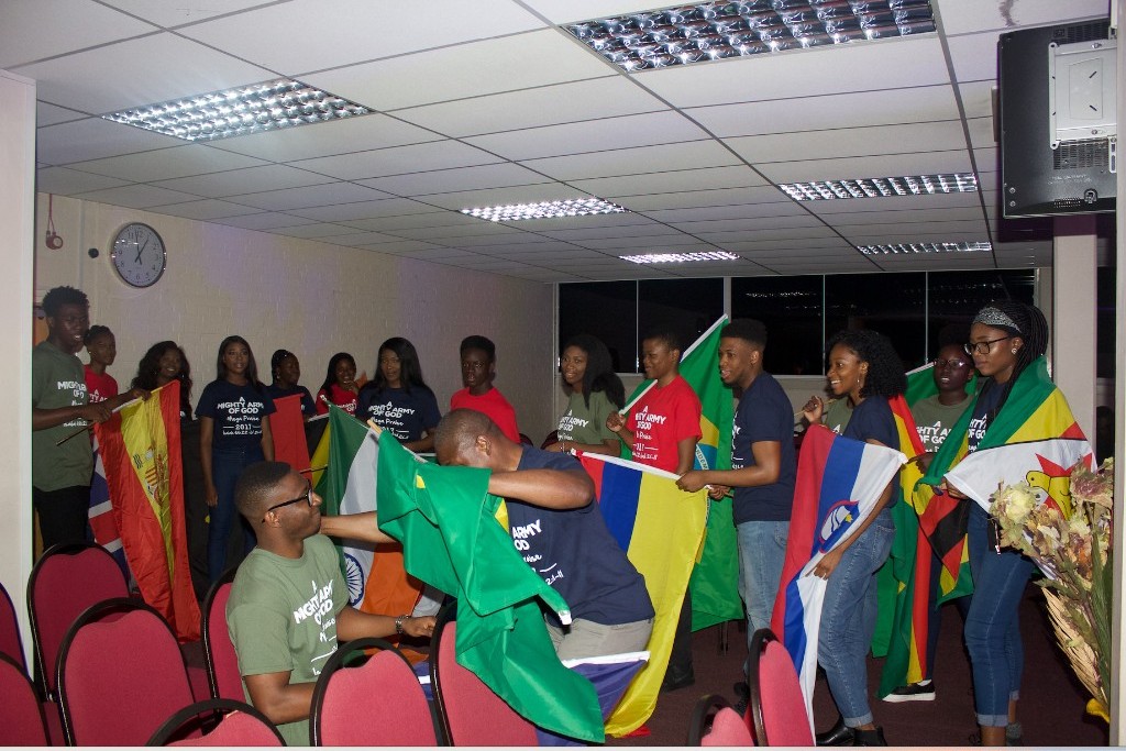 Mega praise 2017 - 2